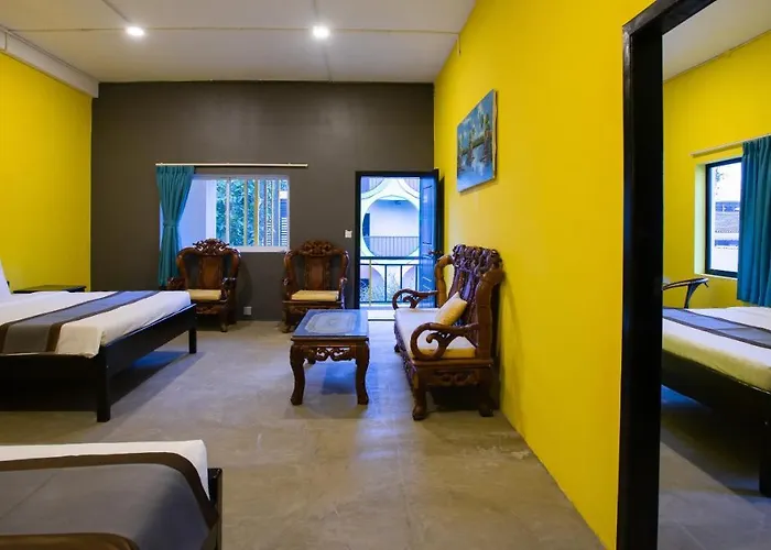 White Rabbit Hostel *